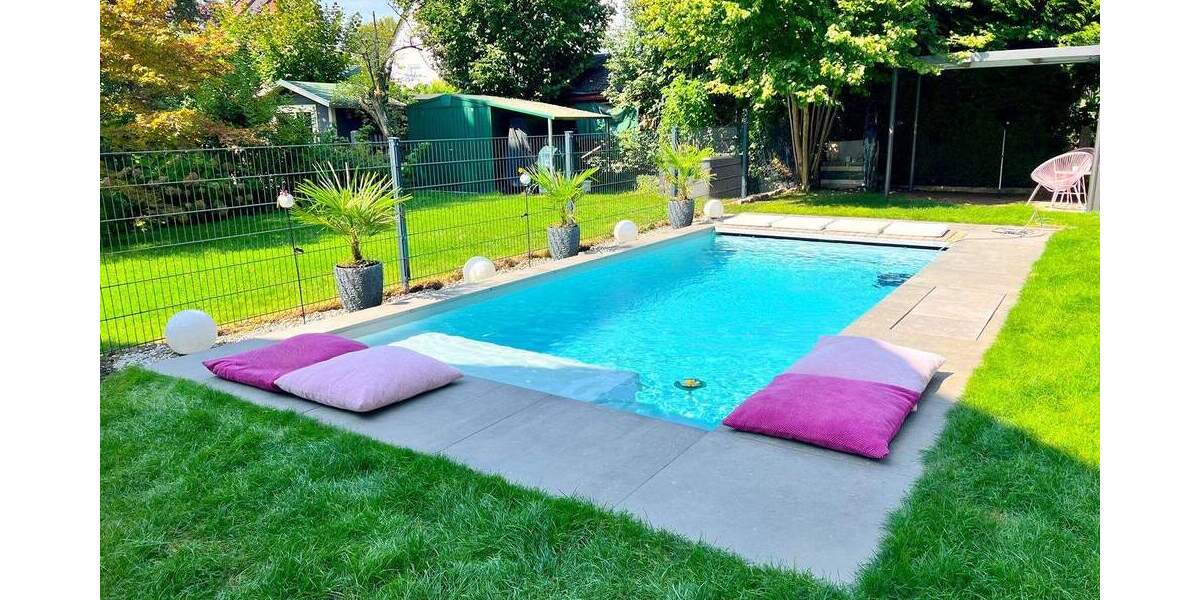 Hochwertige Doppelhaushälfte in Top-Lage mit Pool 5 zimmer