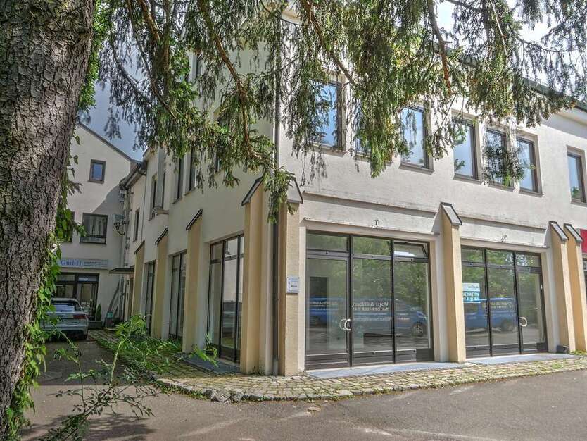 Büro in Krailling 1.990 € 200 m²