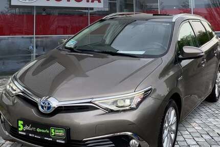 Toyota Auris 72.794 km 16.990 &euro; München 80807