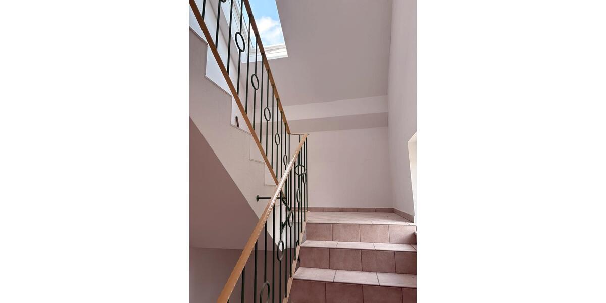 Dachgeschoßwohnung Finsing - 2 Zimmer, 40 m&sup2;, 650&euro; | Angebot:26592608