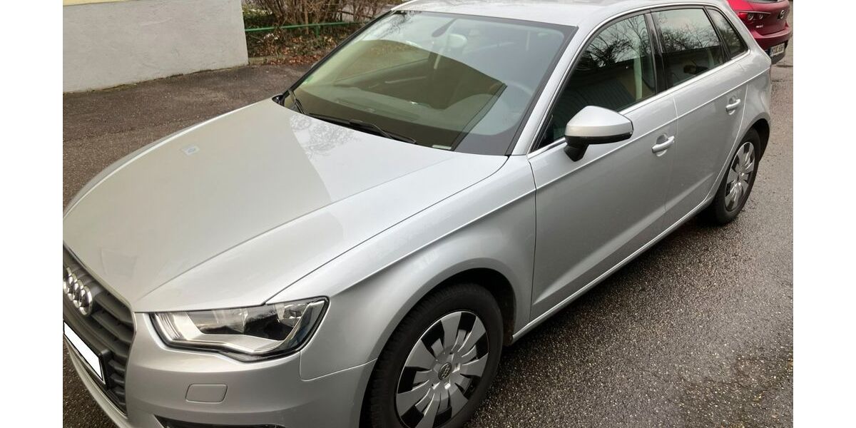 Audi A3 123.600 km 10.490 &euro; München 81925