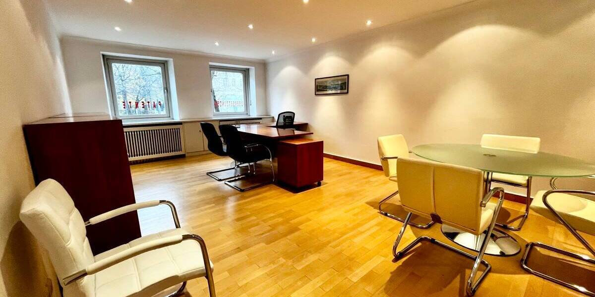 IMMOBILIEN SCHNEIDER - Lehel - Großzügige Büroeinheit mit Souterrain in Top Lage 5 zimmer