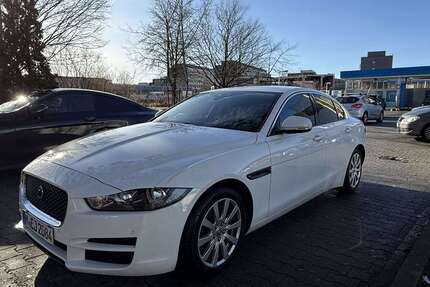Jaguar XE 158.000 km 10.900 &euro; München 81379