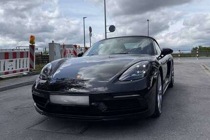 Porsche 718 104.500 km 42.500 &euro; Grasbrunn 85630