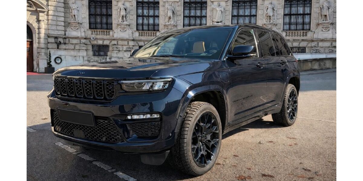 Jeep Grand Cherokee 26.907 km 82.000 &euro; München 80336