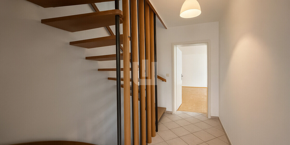 WINDISCH Immobilien - Doppelhaushälfte mit großem Garten in ruhiger Spielstraße zu vermieten 5 zimmer