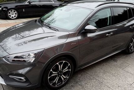 Ford Focus 135.000 km 11.980 &euro; München 81827