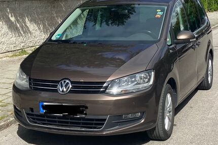 VW Sharan 245.000 km 8.599 € München 81243