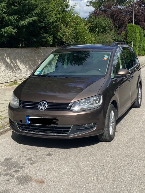 VW Sharan 245.000 km 8.599 € München 81243