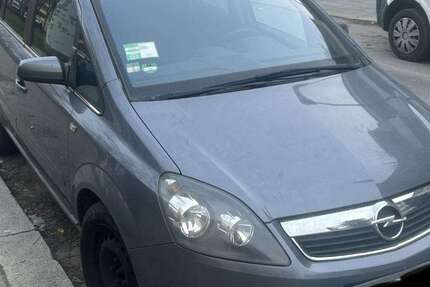 Opel Zafira 166.000 km 790 &euro; München 80686