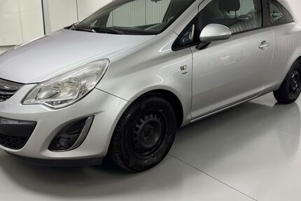 Opel Corsa 110.111 km 3.499 &euro; München 80636