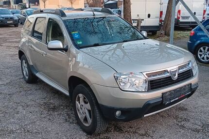 Dacia Duster 62.000 km 5.950 &euro; München 81243