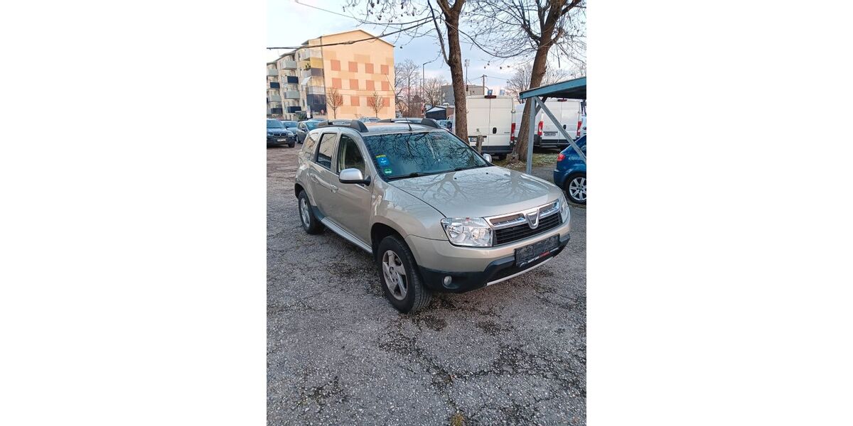 Dacia Duster 62.000 km 5.950 &euro; München 81243