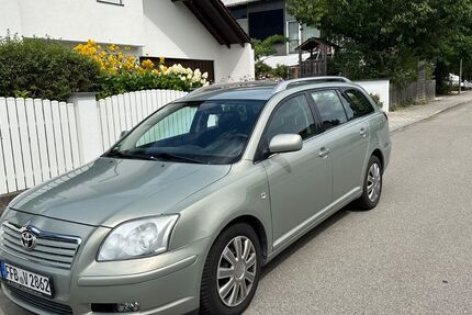Toyota Avensis 130.000 km 6.500 &euro; Fürstenfeldbruck 82256