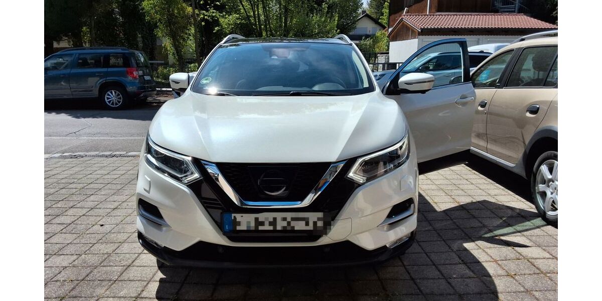 Nissan Qashqai 108.000 km 13.300 &euro; München 81249
