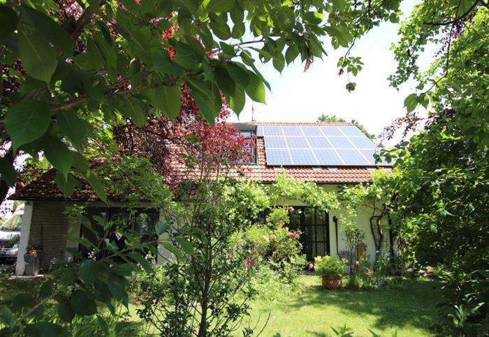 Haus zum Kaufen in Neufahrn 1.080.000 € 190 m²
