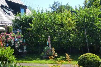 Haus zum Kaufen in Oberschleißheim 820.000 € 120 m² 5 zimmer