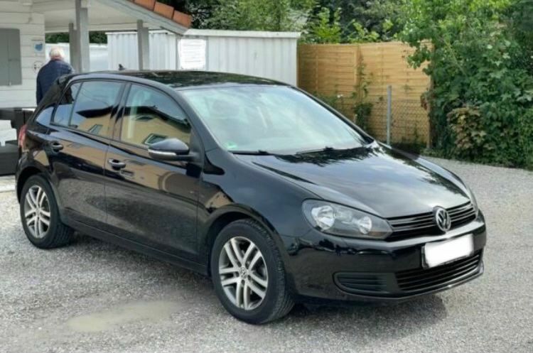 VW Golf 74.500 km 8.000 &euro; Zorneding 85604