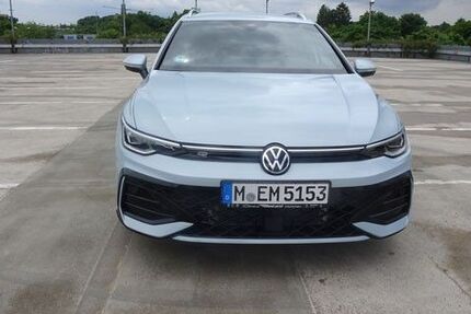 VW Golf 4.000 km 40.900 &euro; München 80686