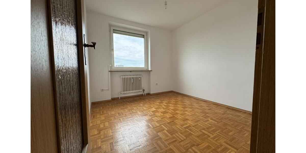 Dachgeschoßwohnung München Thalkirchen-Obersendling-Forstenried-Fürstenried-S - 2.5 Zimmer, 61 m&sup2;, 385.000&euro; | Angebot:25326708