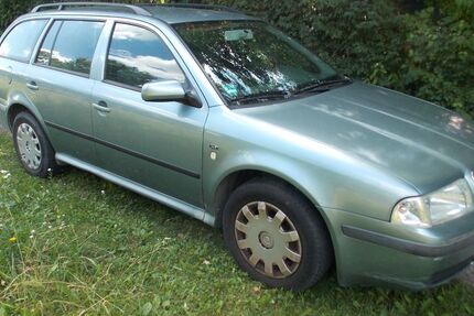 Skoda Octavia 183.000 km 1.750 &euro; Unterschleissheim 85716
