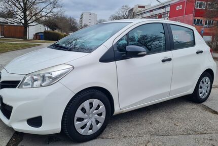 Toyota Yaris 138.000 km 4.500 &euro; München 81475