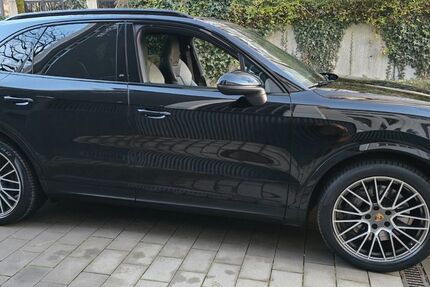 Porsche Cayenne 40.900 km 71.999 &euro; München 80689