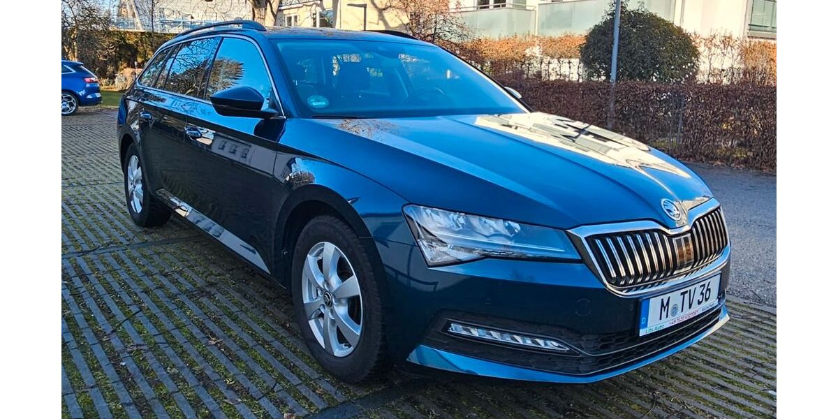 Skoda Superb 108.000 km 18.400 &euro; Munchen 81829