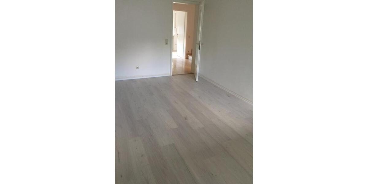 Grosszügiges topgepflegtes Reihenhaus in Baldham-Waldkolonie 5 zimmer