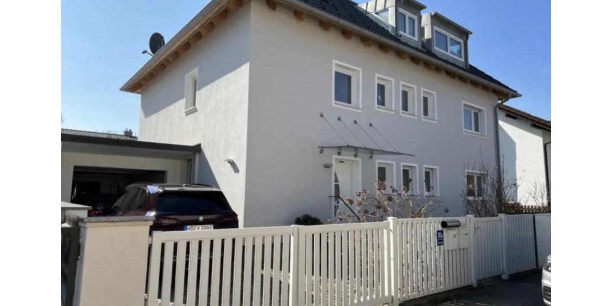 Dachgeschoßwohnung München Trudering - 2 Zimmer, 77 m&sup2;, 1.450&euro; | Angebot:25784387