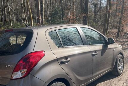 Hyundai i20 139.000 km 4.500 &euro; München 81827