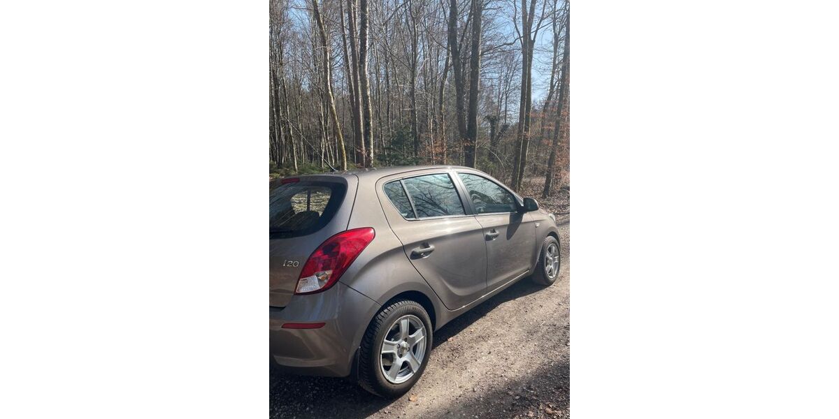 Hyundai i20 139.000 km 4.500 &euro; München 81827