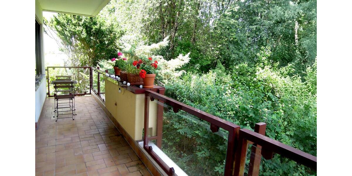 Erdgeschoßwohnung München Bogenhausen - 3 Zimmer, 95 m&sup2;, 1.620&euro; | Angebot:26335081