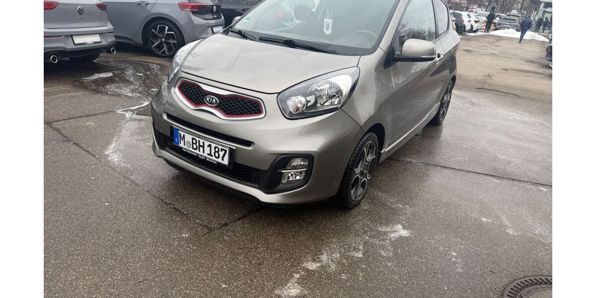 Kia Picanto 95.000 km 5.700 &euro; München 81829