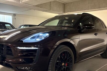 Porsche Macan 105.600 km 40.650 &euro; München 81737