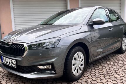 Skoda Fabia 2.900 km 20.500 &euro; München 80995