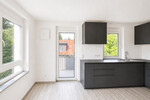 WINDISCH - Traumhafte 2-Zi.-Wohnung mit gehobener Ausstattung und Aufzug in zentraler Lage - Etagenwohnung Gröbenzell | Angebot:26456020