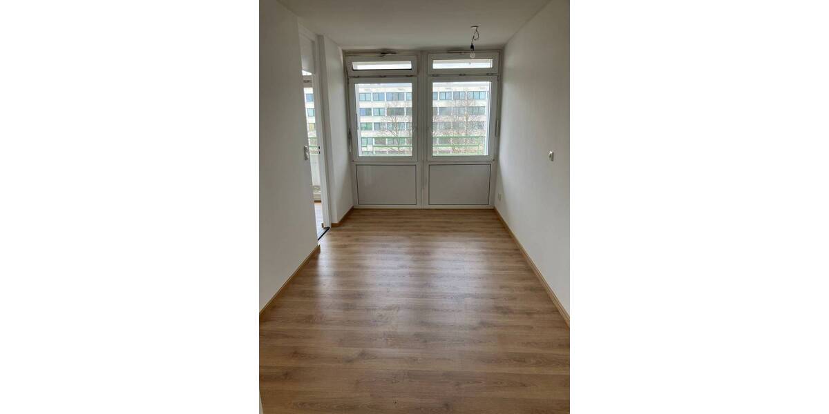 Etagenwohnung München Bogenhausen - 4 Zimmer, 89 m&sup2;, 1.850&euro; | Angebot:26878989