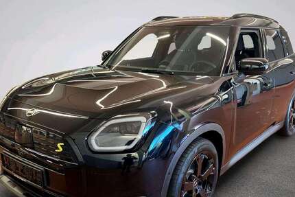 Mini Countryman SE All4 2.167 km 46.400 &euro; München 80788