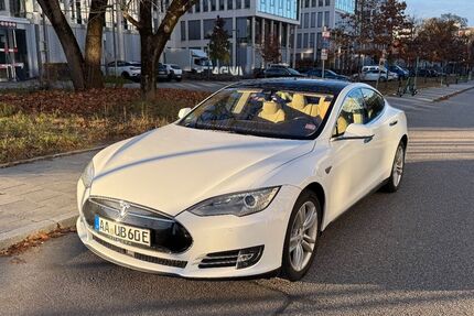 Tesla Model S 167.500 km 22.500 € München 80807