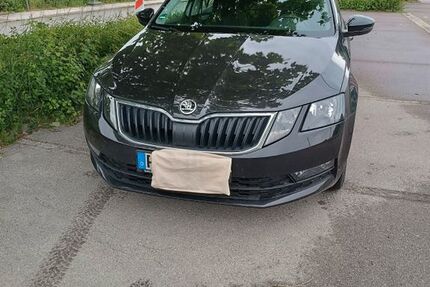 Skoda Octavia 111.000 km 15.250 € Germering 82110