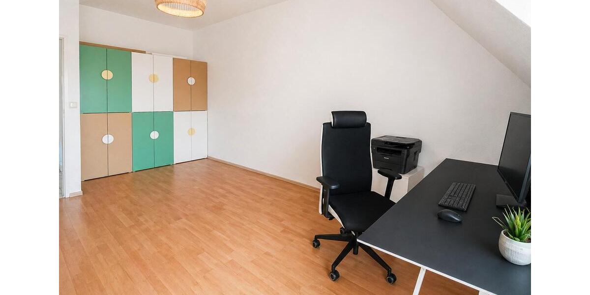 Dachgeschoßwohnung Röhrmoos - 3 Zimmer, 80 m&sup2;, 1.400&euro; | Angebot:26350715