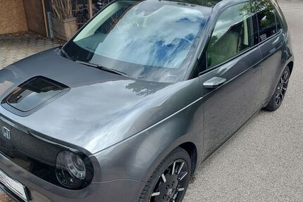 Honda e