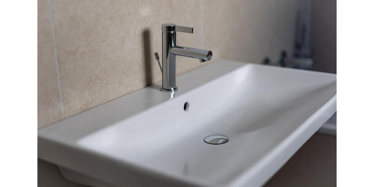 Erstbezug: 2-Zi-Gartenwohnung mit Einbauküche, 2 Terrassen und TG-Einzelstellplatz 2 zimmer