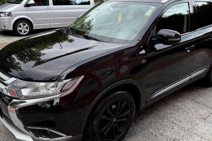 Mitsubishi Outlander 219.000 km 7.980 &euro; München 81827