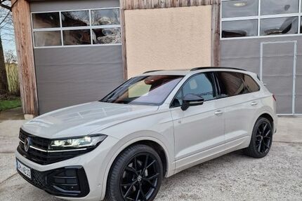 VW Touareg 23.000 km 70.500 &euro; Röhrmoos 85244