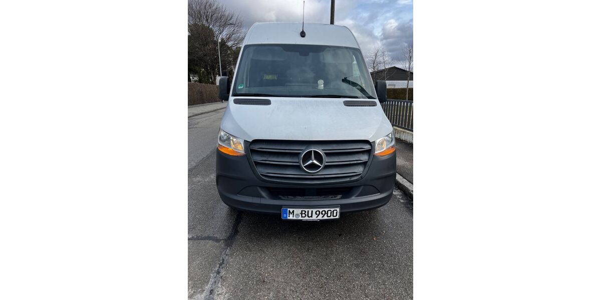 Mercedes-Benz Sprinter 195.000 km 18.550 &euro; Munchen 85716