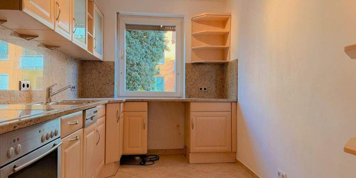 bezugsfreie 3-Zim.-Wohnung mit renovierungsbedarf in Sendling-Westpark 3 zimmer