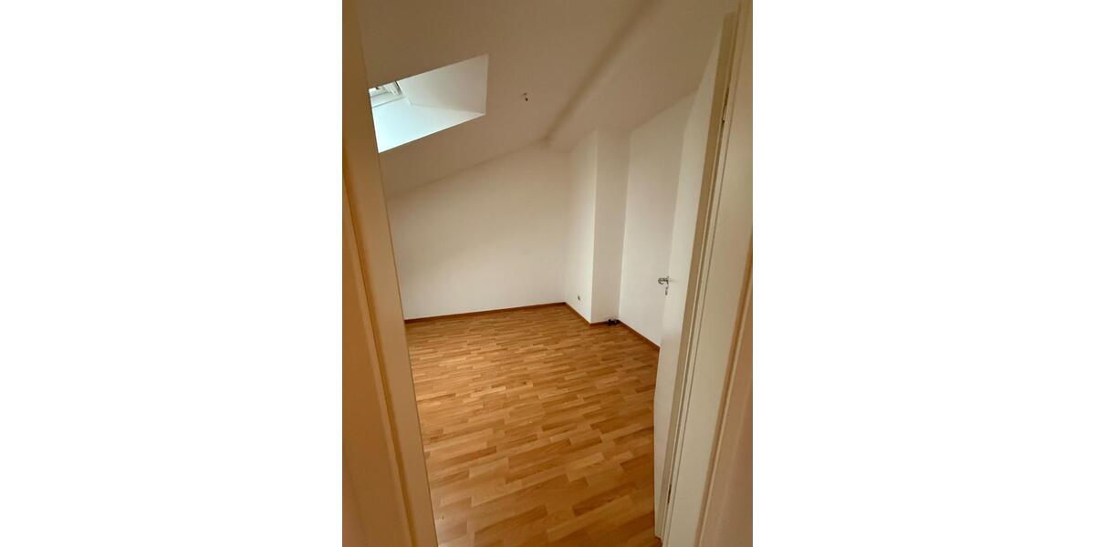 Dachgeschoßwohnung Höhenkirchen-Siegertsbrunn Siegertsbrunn - 2 Zimmer, 40 m&sup2;, 270.000&euro; | Angebot:24847441