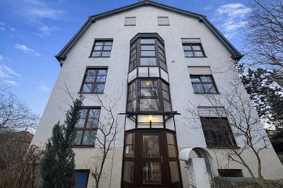 ERBPACHT BIS 2087: ZENTRAL MIT TERRASSE IN SEENÄHE - Etagenwohnung Starnberg | Angebot:27132813